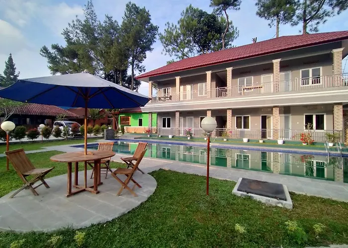 Villa Batu Tua Puncak RedPartner Bogor
